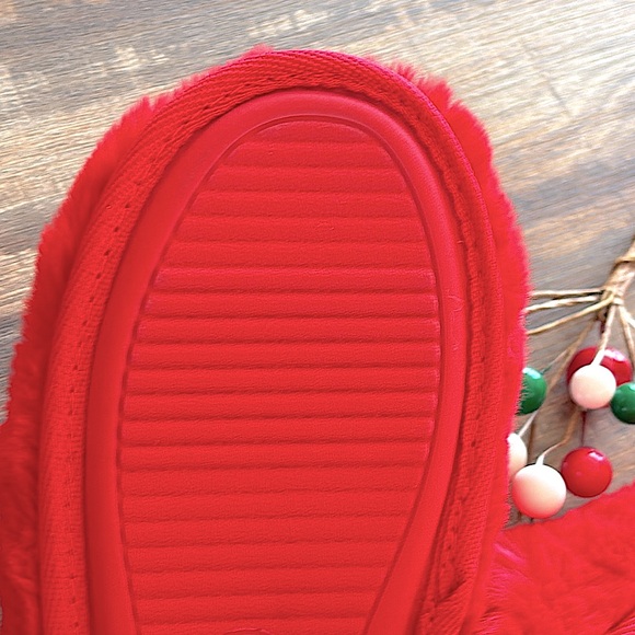 Target Bullseye Slippers Adult - Picture 2 of 4